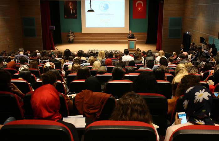 Biruni Üniversitesi Otizm Sempozyumu düzenledi