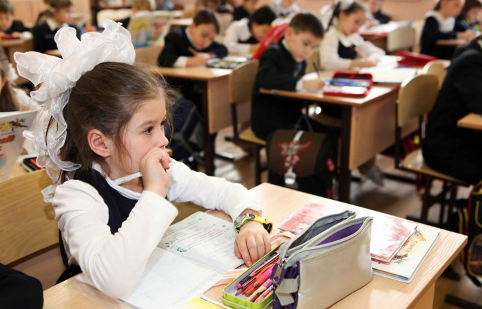 MEB'den isteyen özel okullara 'Arapça' program