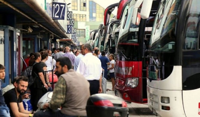 İstanbul'a dönüş biletleri şimdiden tükendi