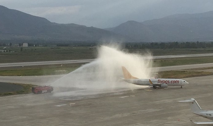 Pegasus'un Erzincan-İzmir uçak seferleri başladı