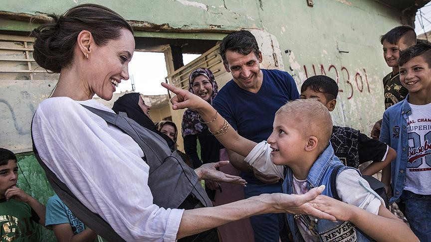 Angelina Jolie'den Iraklı göçmenlere yardım çağrısı