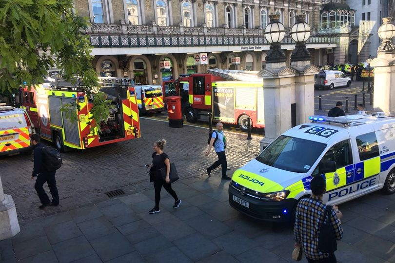 Londra'da bomba alarmı: 1 gözaltı
