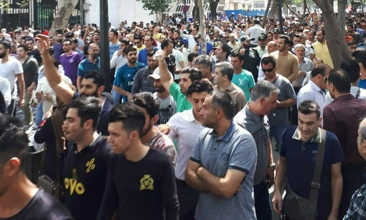 İran'da esnaf greve gitti