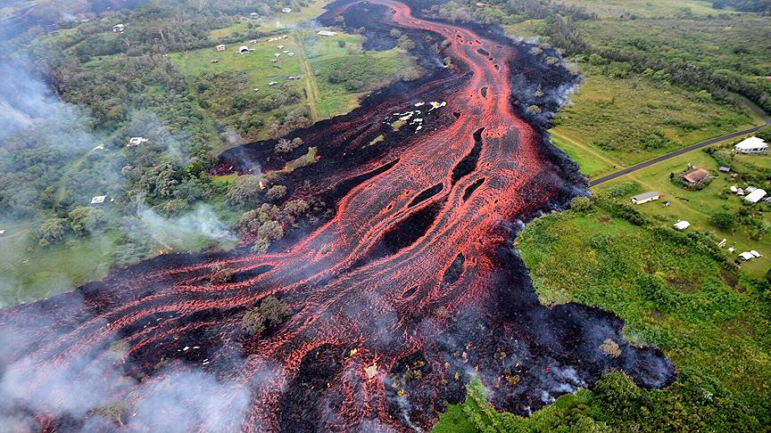 Hawaii'de lavlar 117 evi yok etti