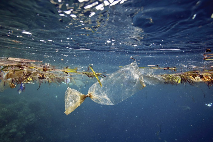 Akdeniz'e en çok plastik Türkiye'den
