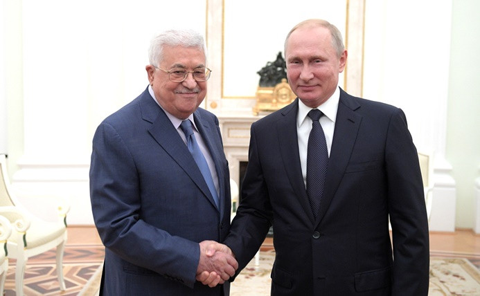 Putin, Abbas ile görüştü