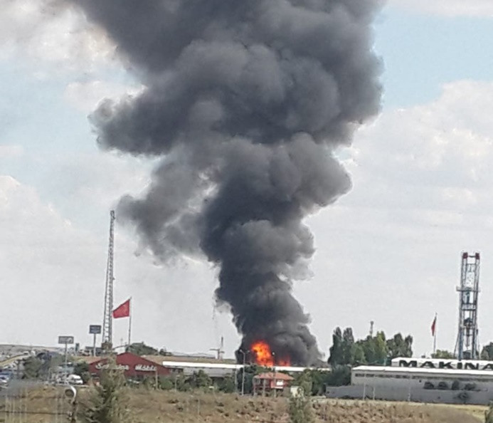 Ankara'da fabrika yangını