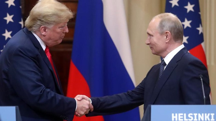 Trump, Putin'i Washington'a davet etti