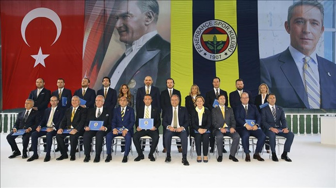 Fenerbahçe Futbol AŞ Yönetim Kurulu'nda üye değişikliği