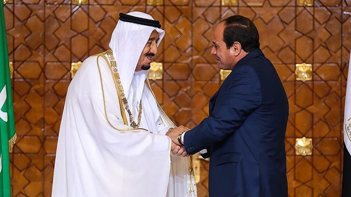Sisi'den Suudi Arabistan'a "sürpriz" ziyaret