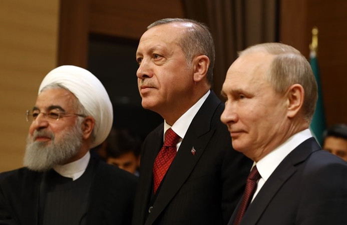 Kremlin, üçlü zirve için eylülü işaret etti