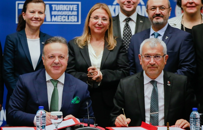 TİM ile Türk Eximbank arasında protokol