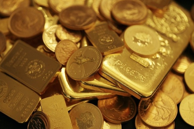 Altının ons fiyatı 1.190 doların altına geriledi