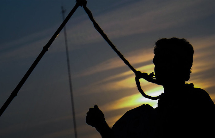 İran'da stokçulara "idam" uyarısı