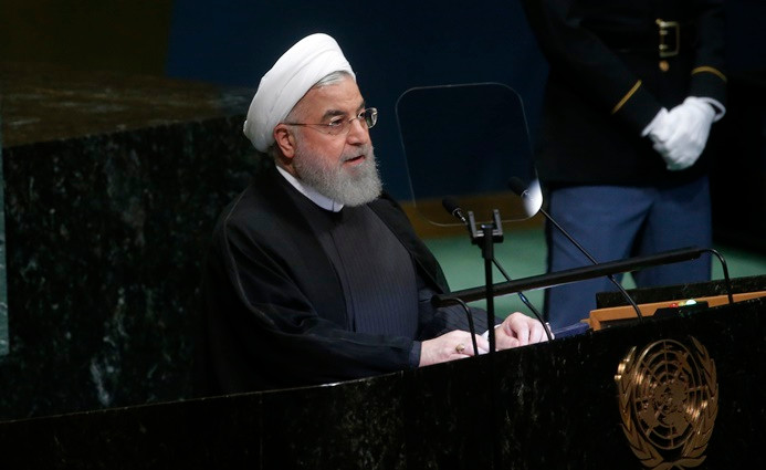 Ruhani: Müzakere masasına dönün ve yaptırım uygulamayın