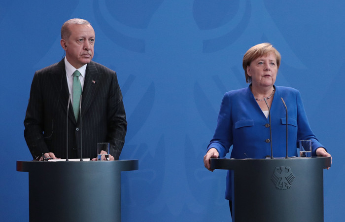 Erdoğan ve Merkel yarın ekonomi konuşacak