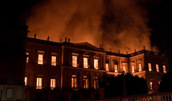200 yıllık müzede yangın çıktı
