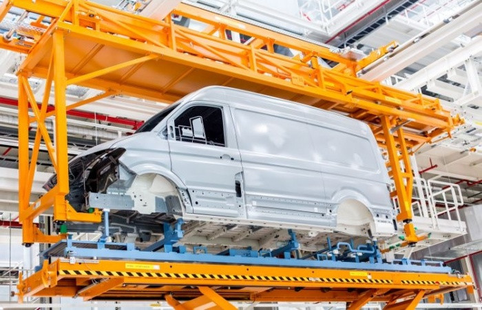 Volkswagen, Türkiye'deki Ford fabrikalarında minibüs üretecek