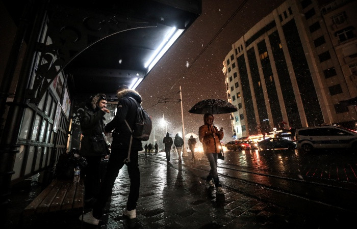 İstanbul'da aralıklarla kar yağışı bekleniyor