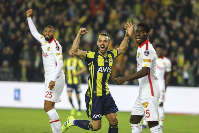 Fenerbahçe'den üst üste ikinci galibiyet