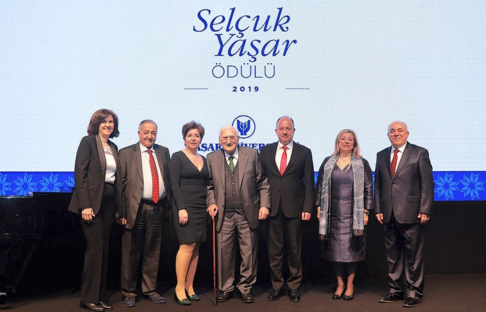 "Geleceğin Türkiye'sinin cesur insanları"ndan ikisi ödüllendirildi