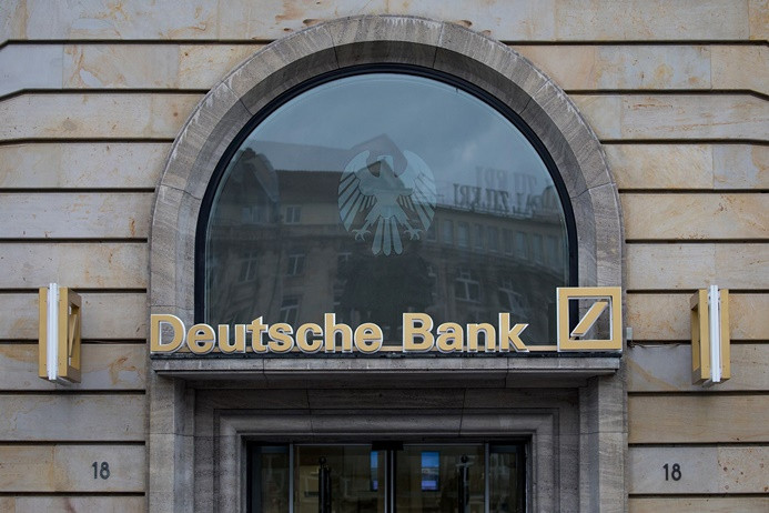 Deutsche Bank'ın sermaye yeterlilik oranı yükseldi