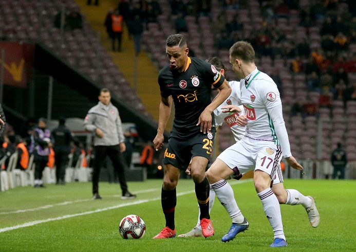 Galatasaray avantaj yakaladı
