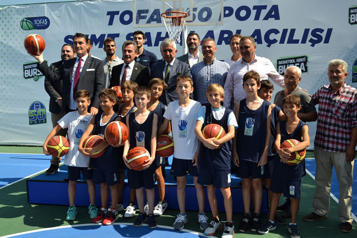 Tofaş’tan 50’inci yılda ‘50 Pota’ projesiyle basketbola destek
