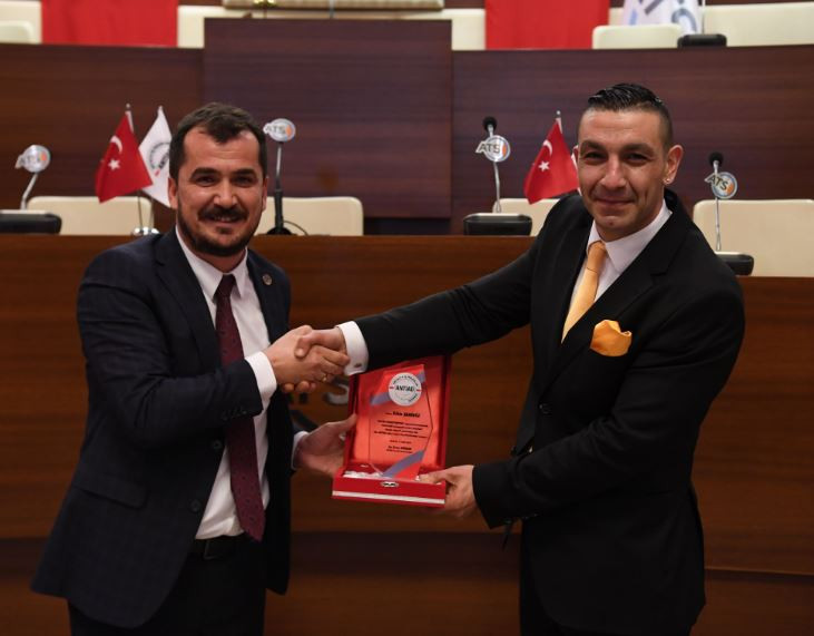 Antalya'da “Belirsizlik Ortamında Şirket Yönetimi” konuşuldu